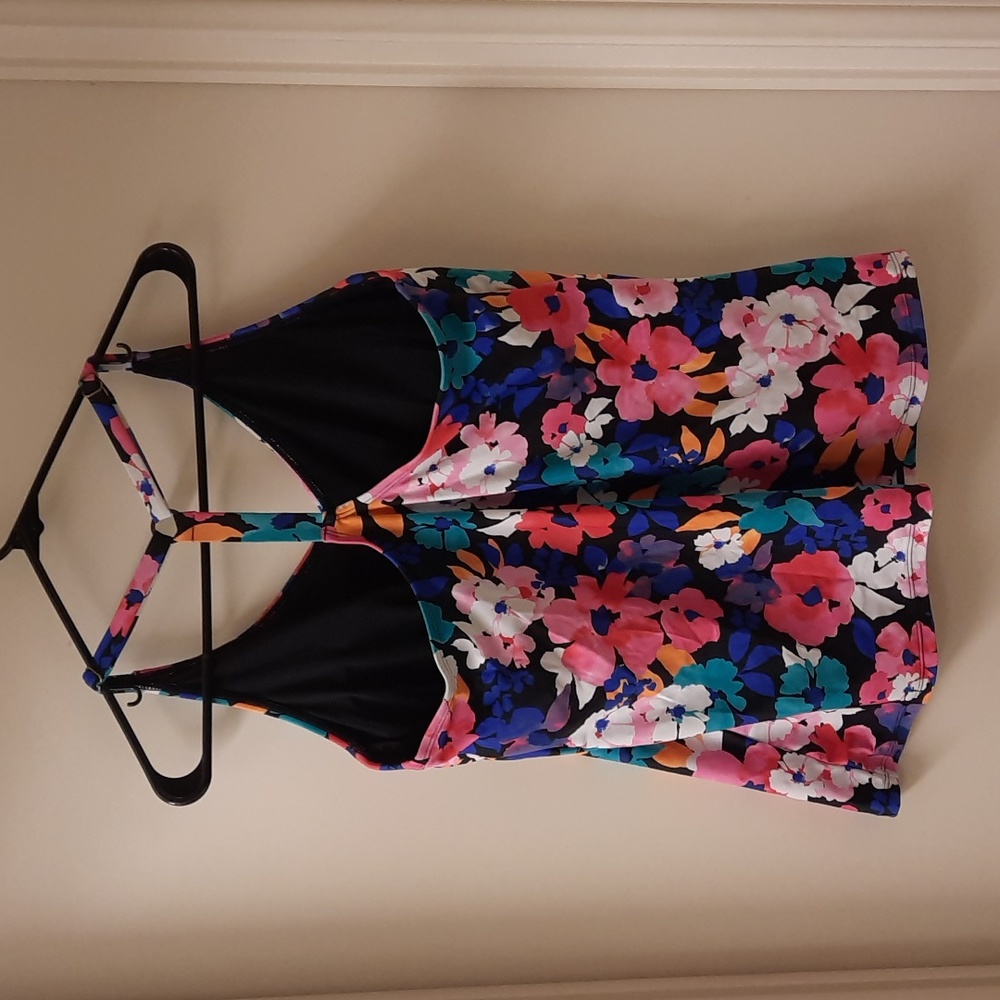 NWT, Island Escape Tellulah Floral Tankini Swim Top - Picture 4 of 9
